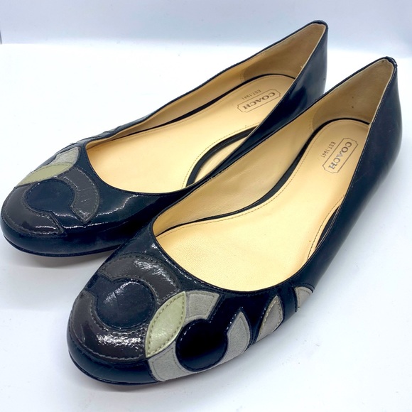 Coach Women’s leather flats - Picture 1 of 6